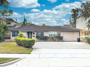 4525 Maple St, Bellaire, TX 77401