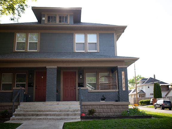 2nd image of 1232 N Lasalle St #1232