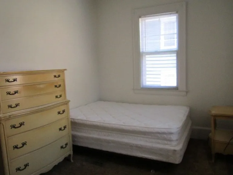 205 Comstock Avenue — Photo 15