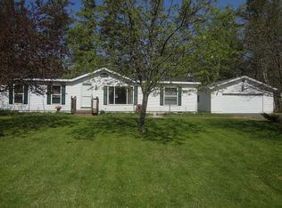 7595 Woodhaven Cir, Presque Isle, MI 49777