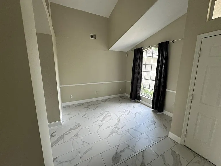 2347 Blake Way — Photo 7