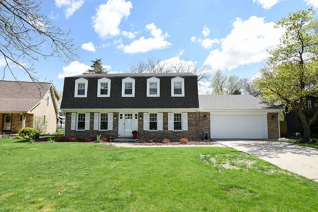 1815 Marion Ct photo 1