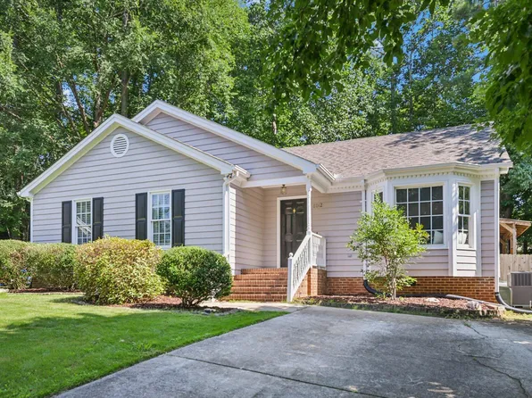 8012 Thomasville Ct, Raleigh, NC 27612