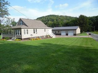 108 Jenner Ln, Hollsopple, PA 15935