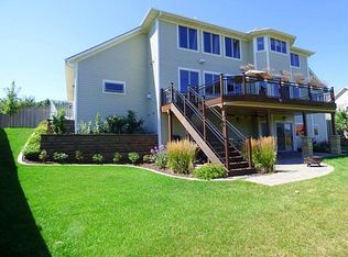 108 Hidden Oaks Cir, Mankato, MN 56001