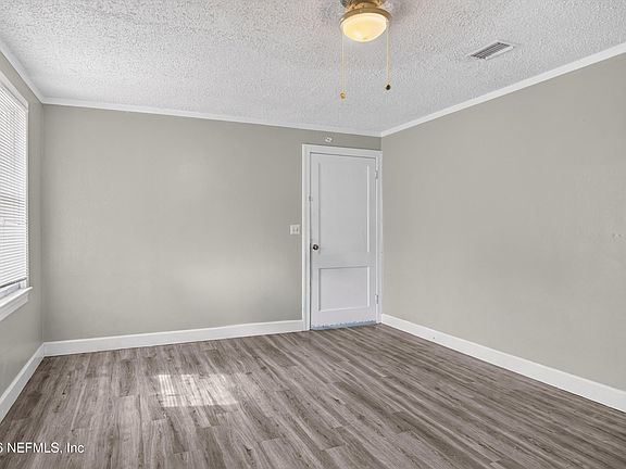 4th image of 1811 WHITNER Street