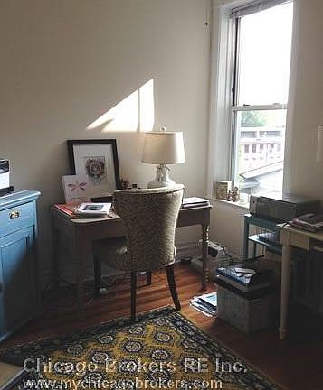 4th image of 3625 N Keeler Ave #2S