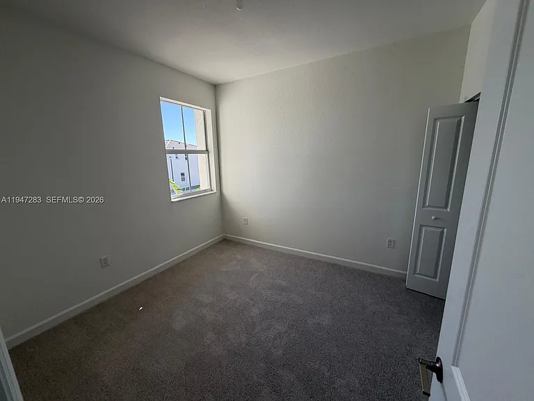 2732 SE 26th Ave #2732 — Photo 7