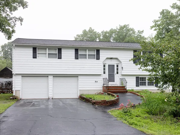 10 Brunelle Avenue, Sanford, ME 04073