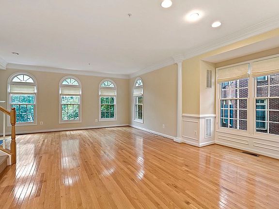 4th image of 8878 Ashgrove House Ln