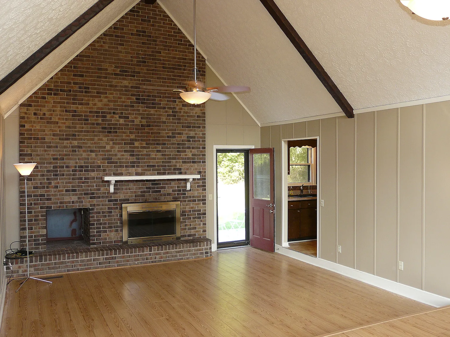 3 bed, 1200 sqft, $650 — Photo 4