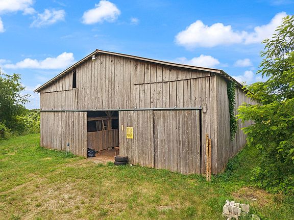 4th image of 440 Randolph Ridge Rd