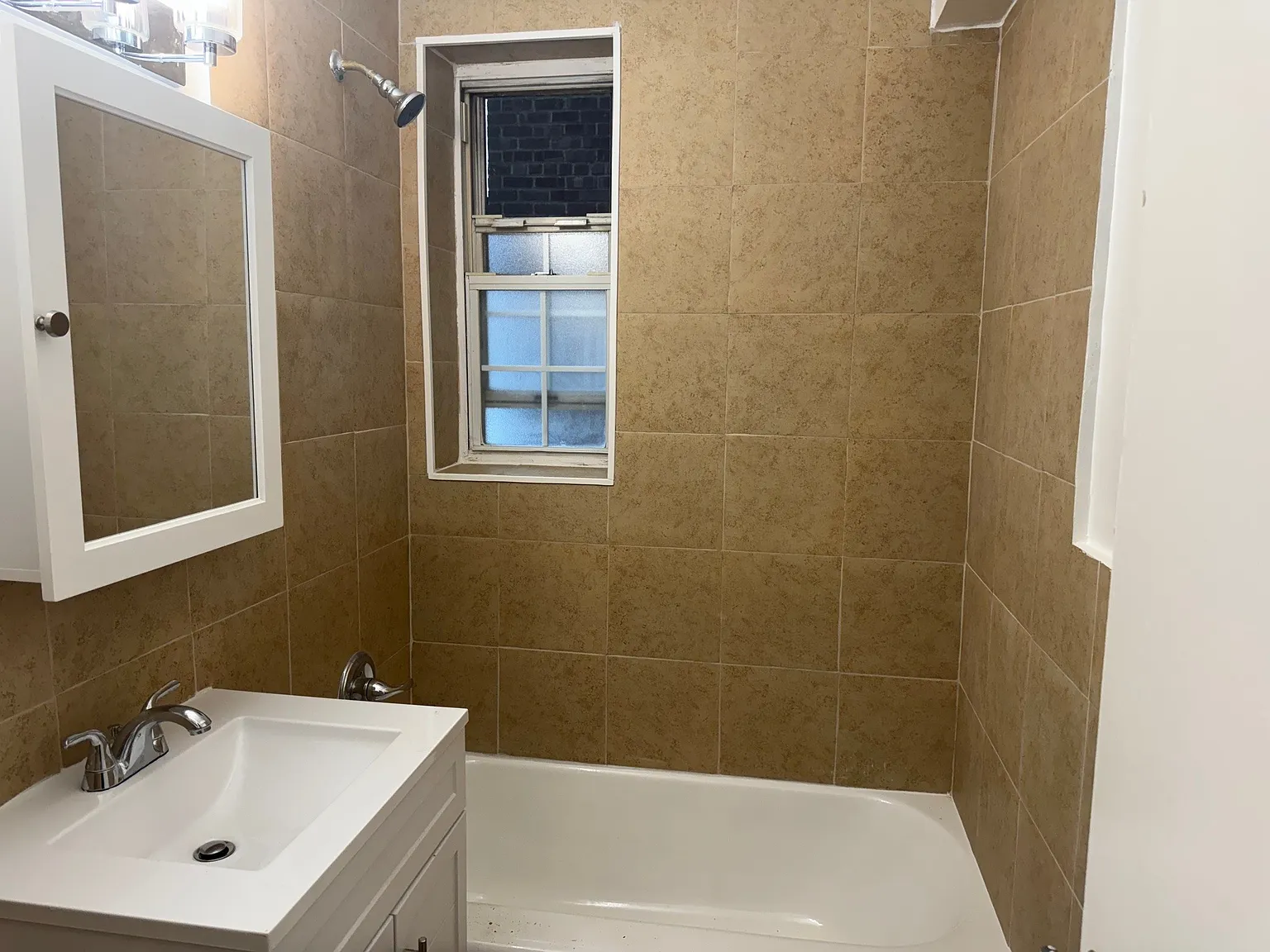 Studio, 550 sqft, $1,530 — Photo 3
