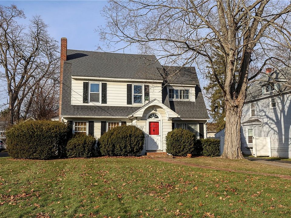 1st image of 1206 W Water St
