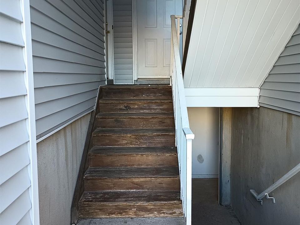 2nd image of 2605 Jesse Way