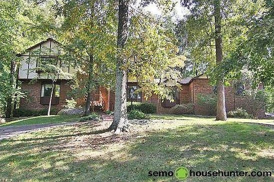 1st image of 3244 Lakewood Dr