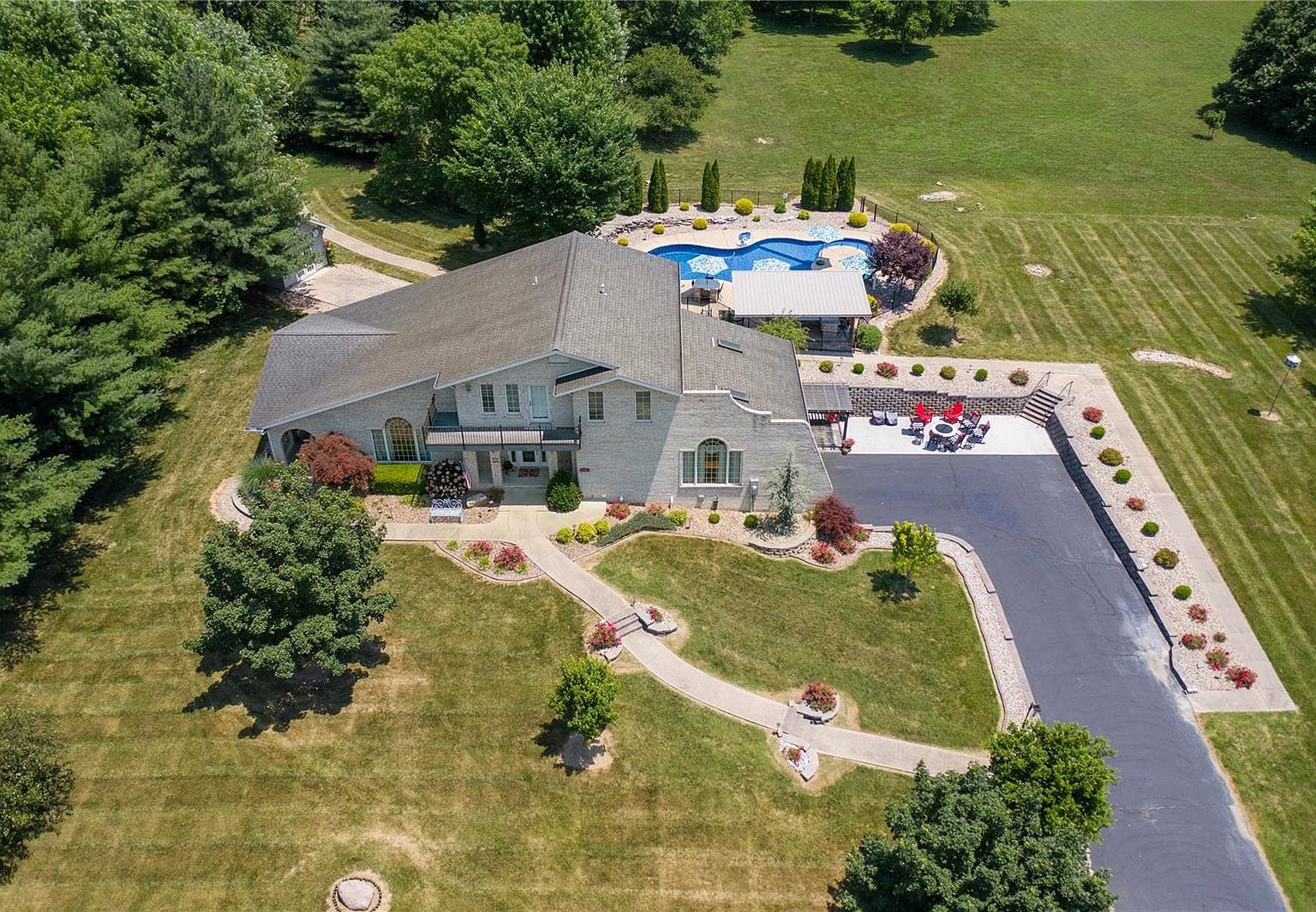 882 Edward St, Saint Libory, IL 62282 Zillow