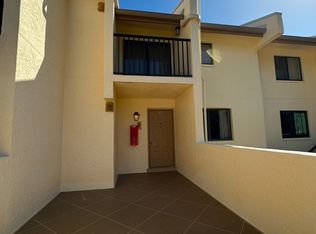 7550 Sunshine Skyway Ln S APT T44, Saint Petersburg, FL 33711