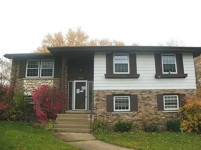 10503 S Stowe Ct photo 1