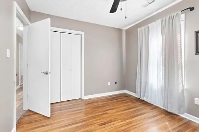 105 Hemlock St — Photo 18