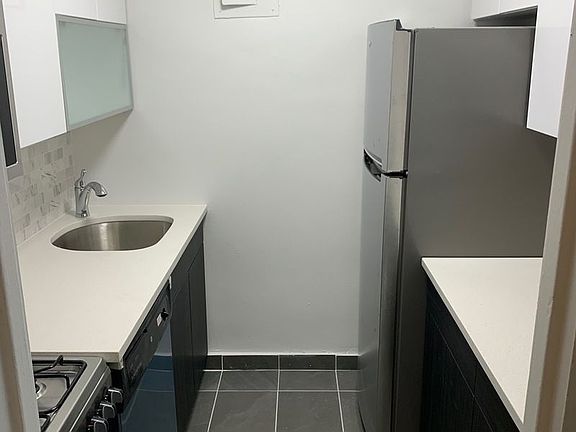 3rd image of 120 E 37th St #5J