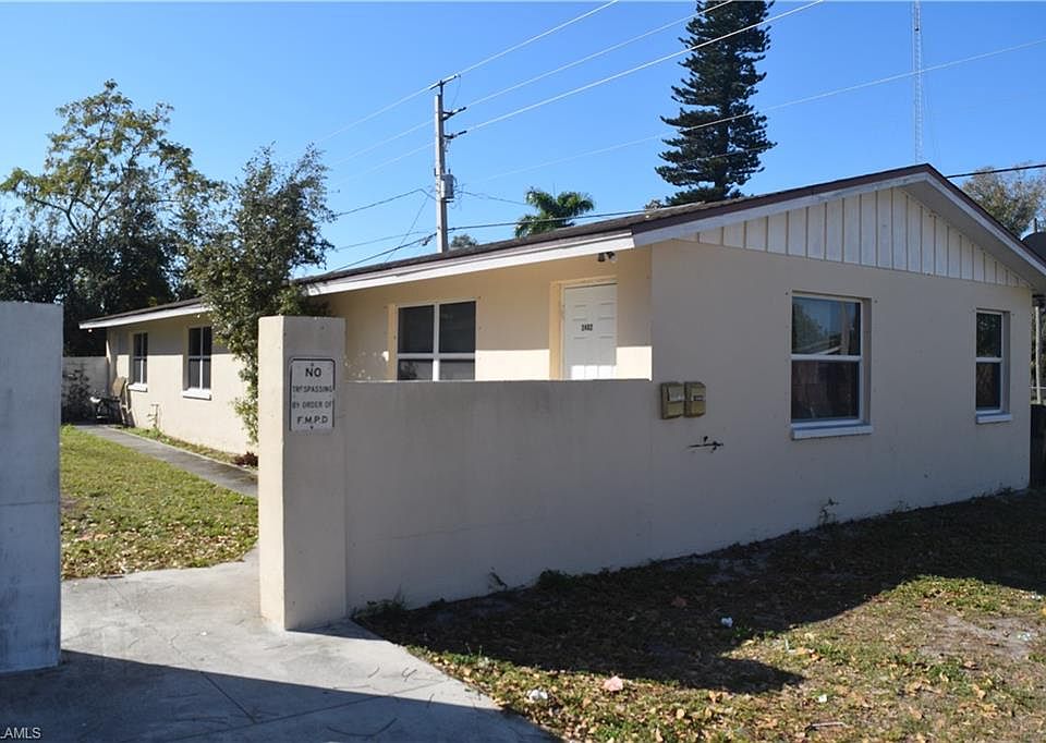 2nd image of 2402/2406 Linhart Ave
