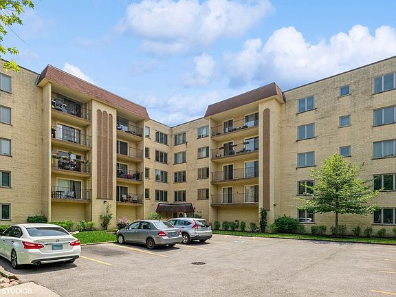 2nd image of 6433 W Belle Plaine Ave APT 411