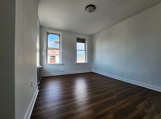 476 Woodward Ave APT 3R, Ridgewood, NY 11385