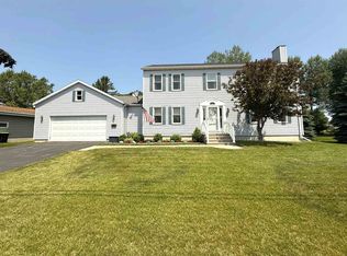 1906 22nd Ave, Menominee, MI 49858