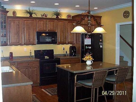 3rd image of 545 Peppers Mill Dr