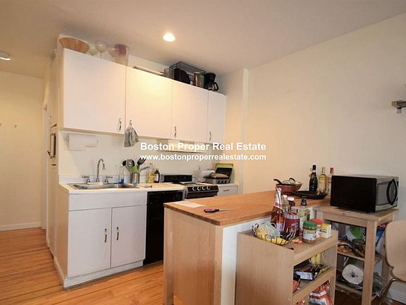 77 Phillips St. #2 Boston - Beacon Hill Unit Photo 3 (1)