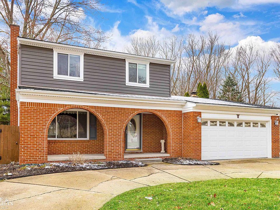 1st image of 33330 Shagbark Dr