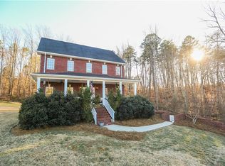 219 Downy Brook Ln, Pinnacle, NC 27043