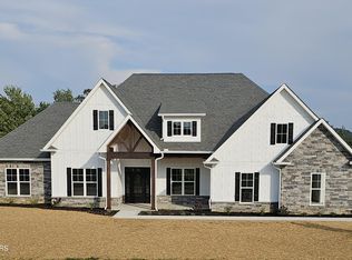 200 Sugar Maple Ct, Madisonville, TN 37354
