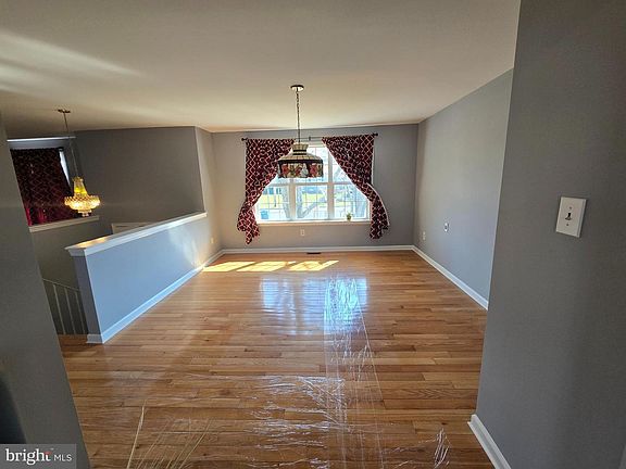 5th image of 11 Hockamick Rd