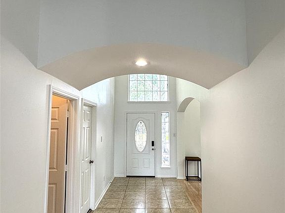 4th image of 17630 Riata Springs Ln