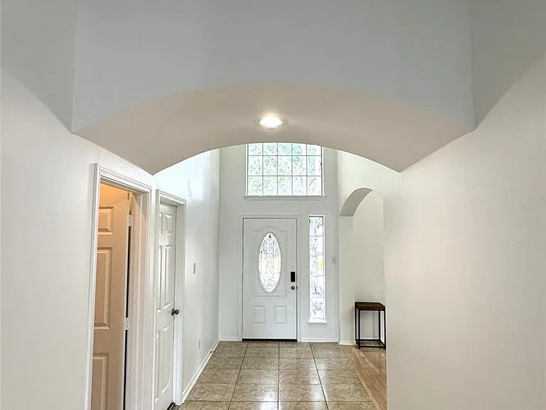 17630 Riata Springs Ln — Photo 4