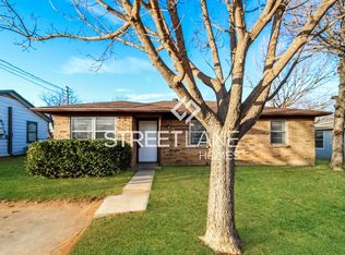 629 Boardwalk Ln, Denton, TX 76205