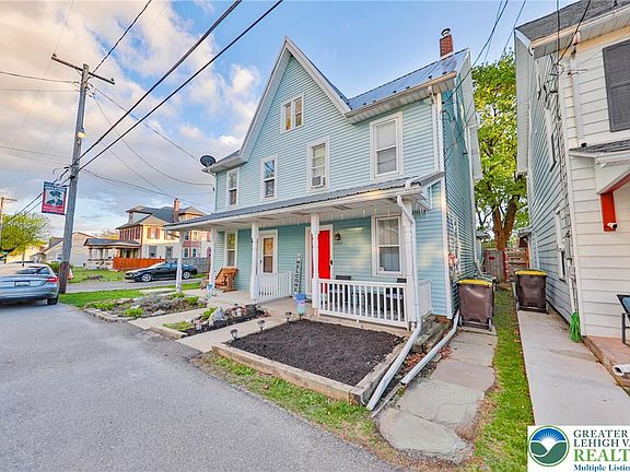 3rd image of 1313 Walnut Dr
