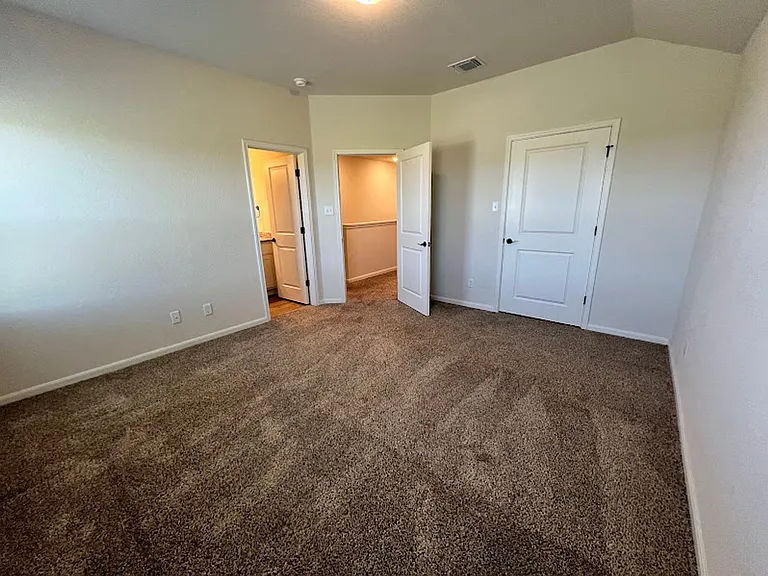 13858 Enzo Gate #2 — Photo 19