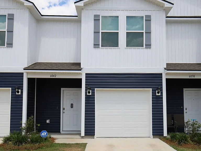 6042 Bemiss Towns Dr — Photo 1