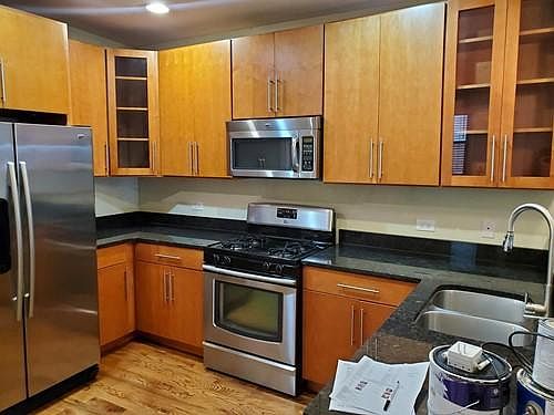 2nd image of 2303 N Maplewood Ave #1