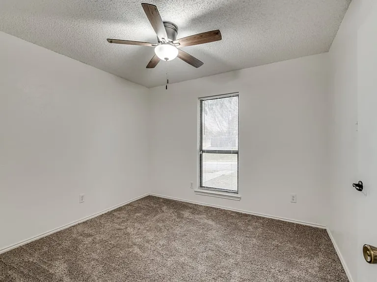 6900 Wicks Trl — Photo 10