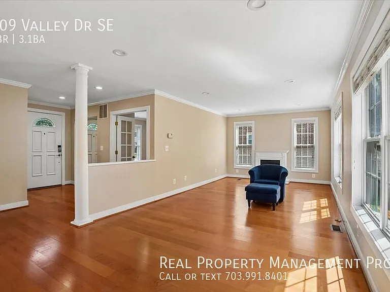609 Valley Dr SE — Photo 12