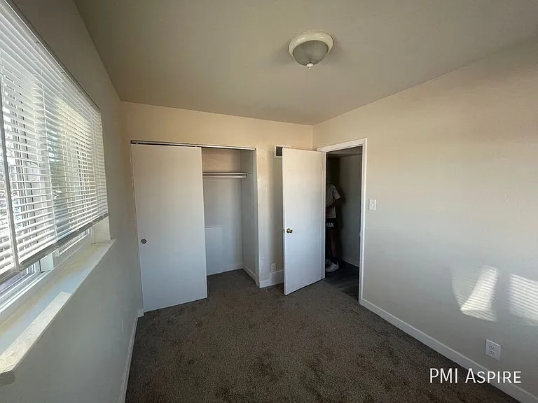 2376 N Emporia St — Photo 7