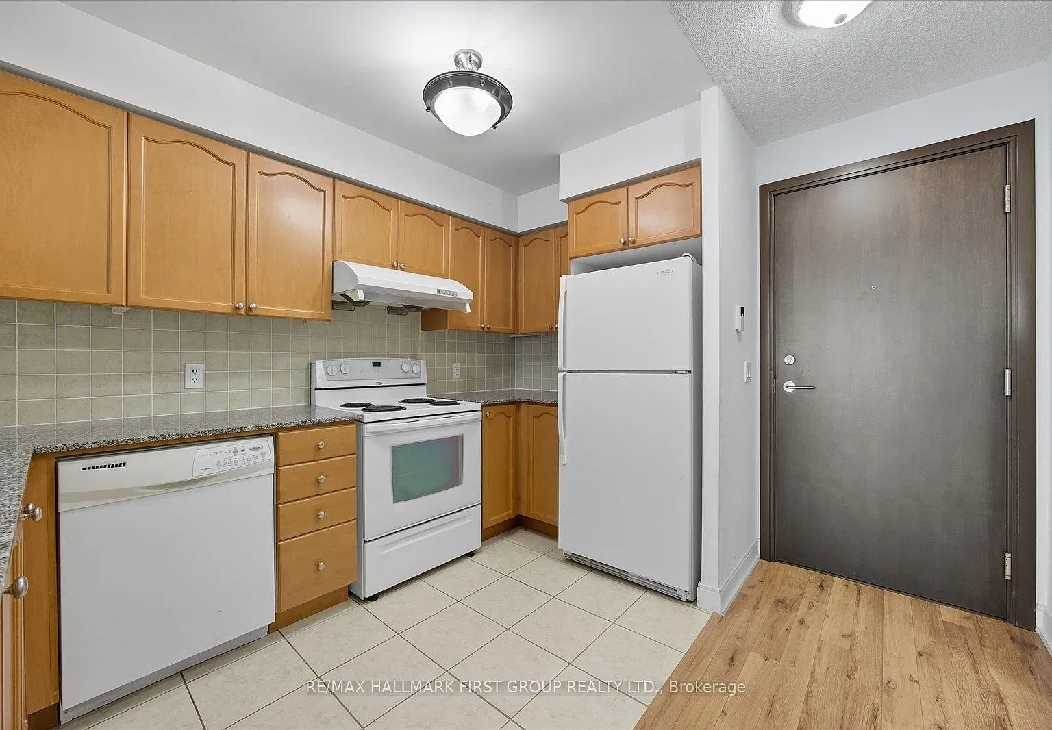 2 bed, $2,700 — Photo 4