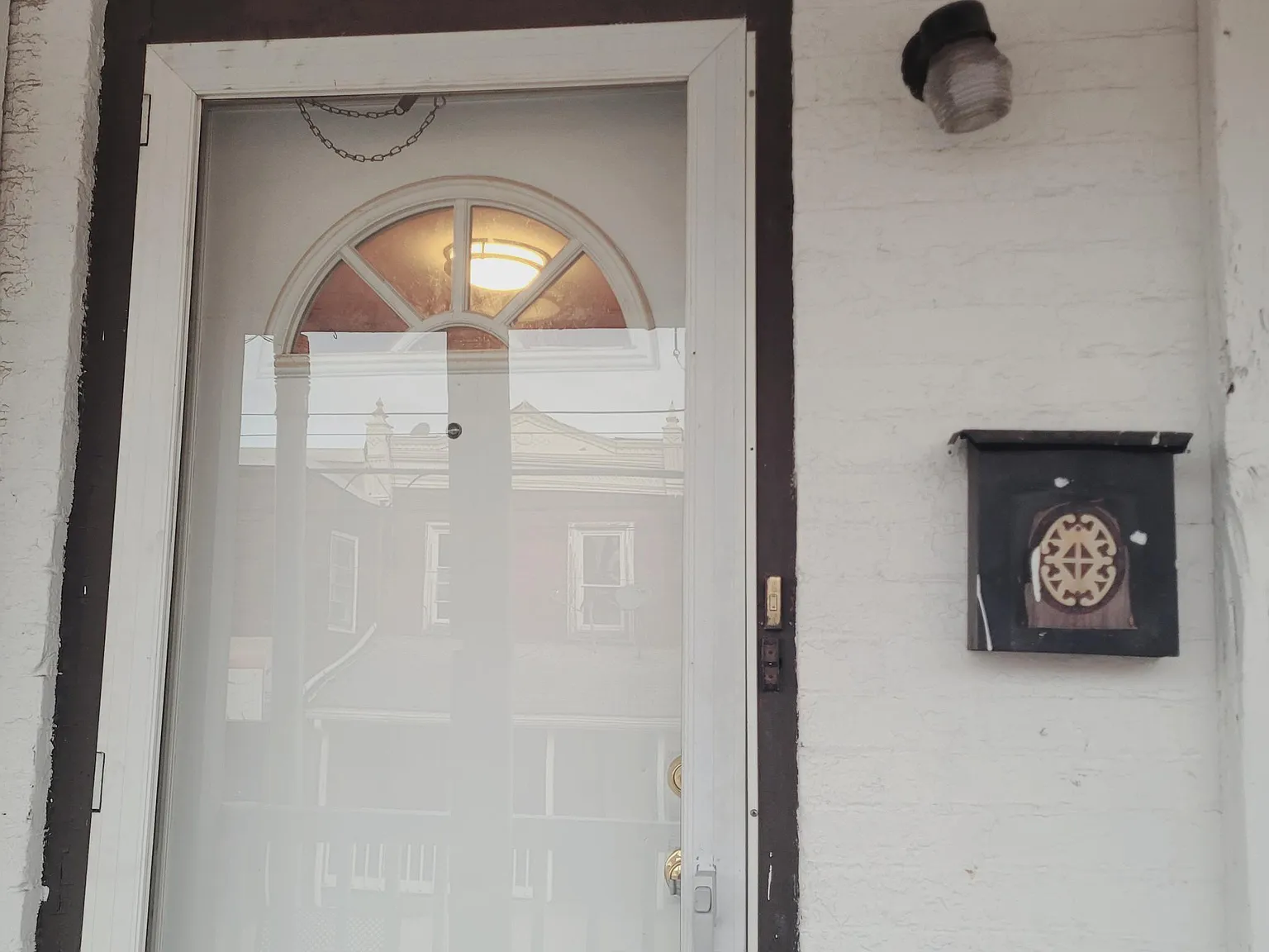 3 bed, 1250 sqft, $1,590 — Photo 1