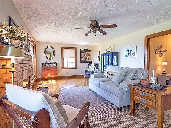 3rd image of 339 Vance Dr