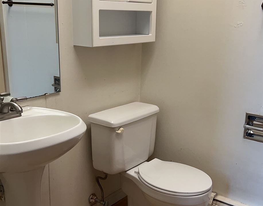 121 State St N, Waseca, MN 56093 Zillow