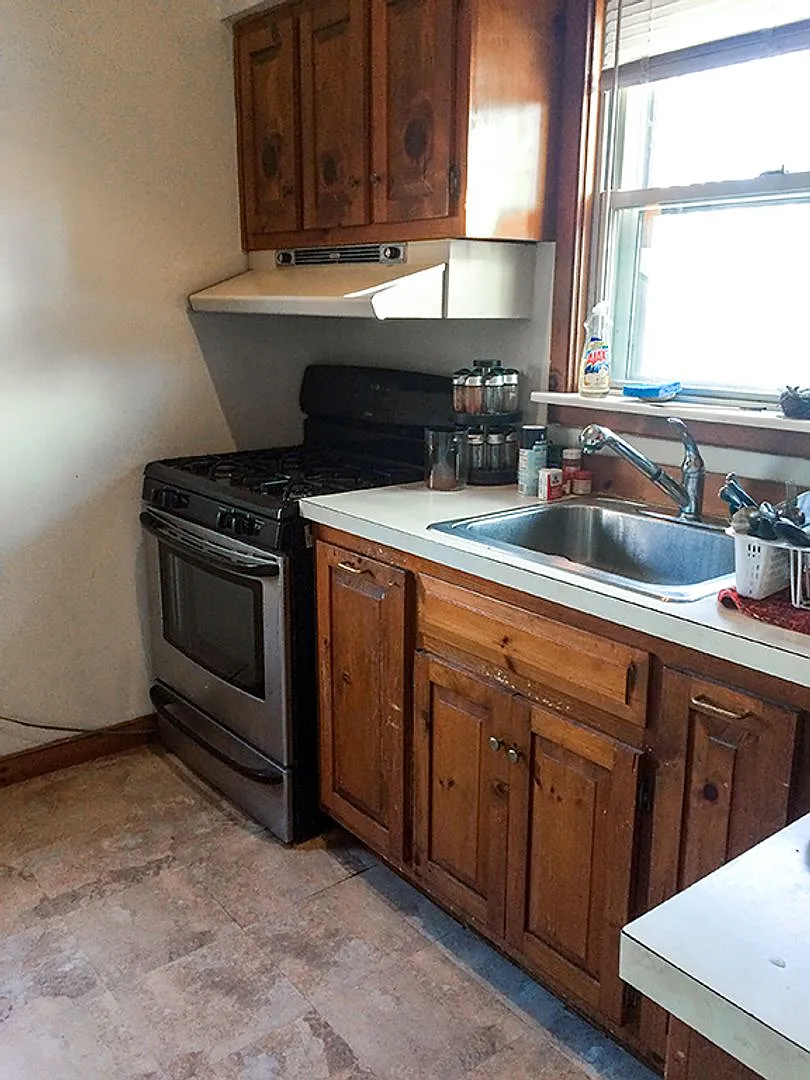 Charming 1-Bedroom Apartment in Prime Blue Bell Location Washer/Dryer & Off-Street Parking! — Photo 3